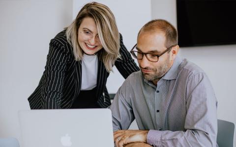 Personalised service blending digital and human support