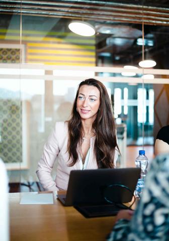 Hire-and-move-the-best-talent-card